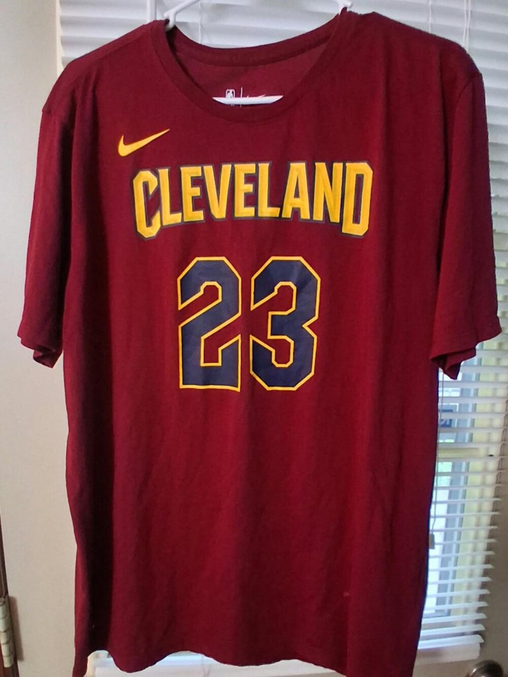 Nike NBA LeBron James #23 Dri Fit T-Shirt (Size XL)